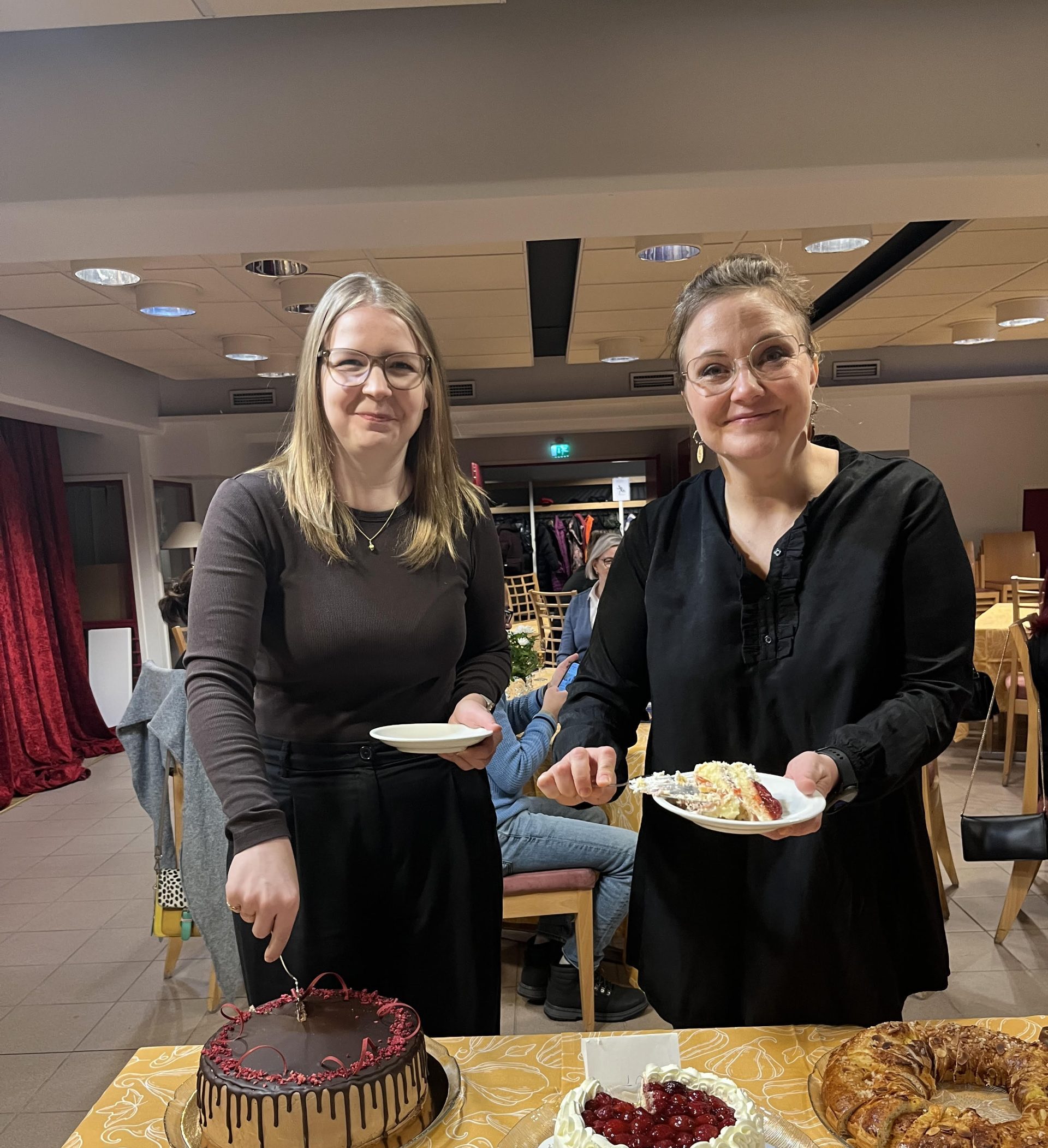 Tikkurila Säätiö jakoi stipendejä ja apurahoja